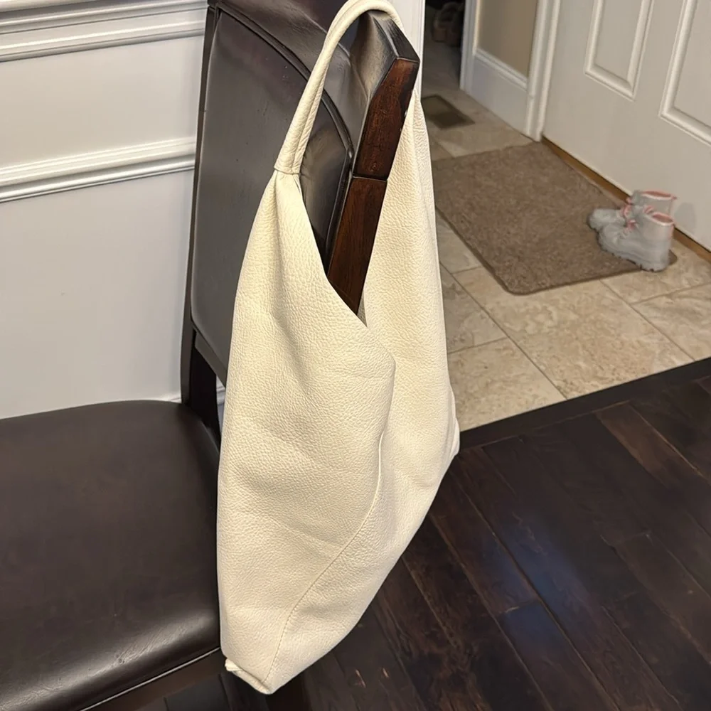 Beautiful Cream Shiraleah Arden shoulder bag - Picture 4 of 6